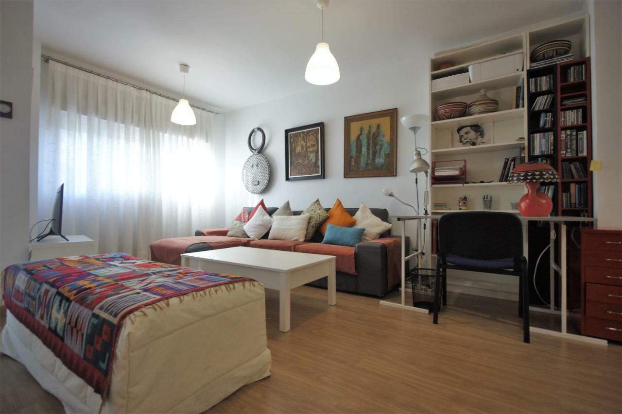 Bonito Apart. Con Parking Y Piscina マイレナ・デル・アルハラフェ エクステリア 写真