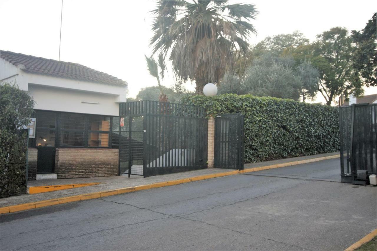 Bonito Apart. Con Parking Y Piscina マイレナ・デル・アルハラフェ エクステリア 写真
