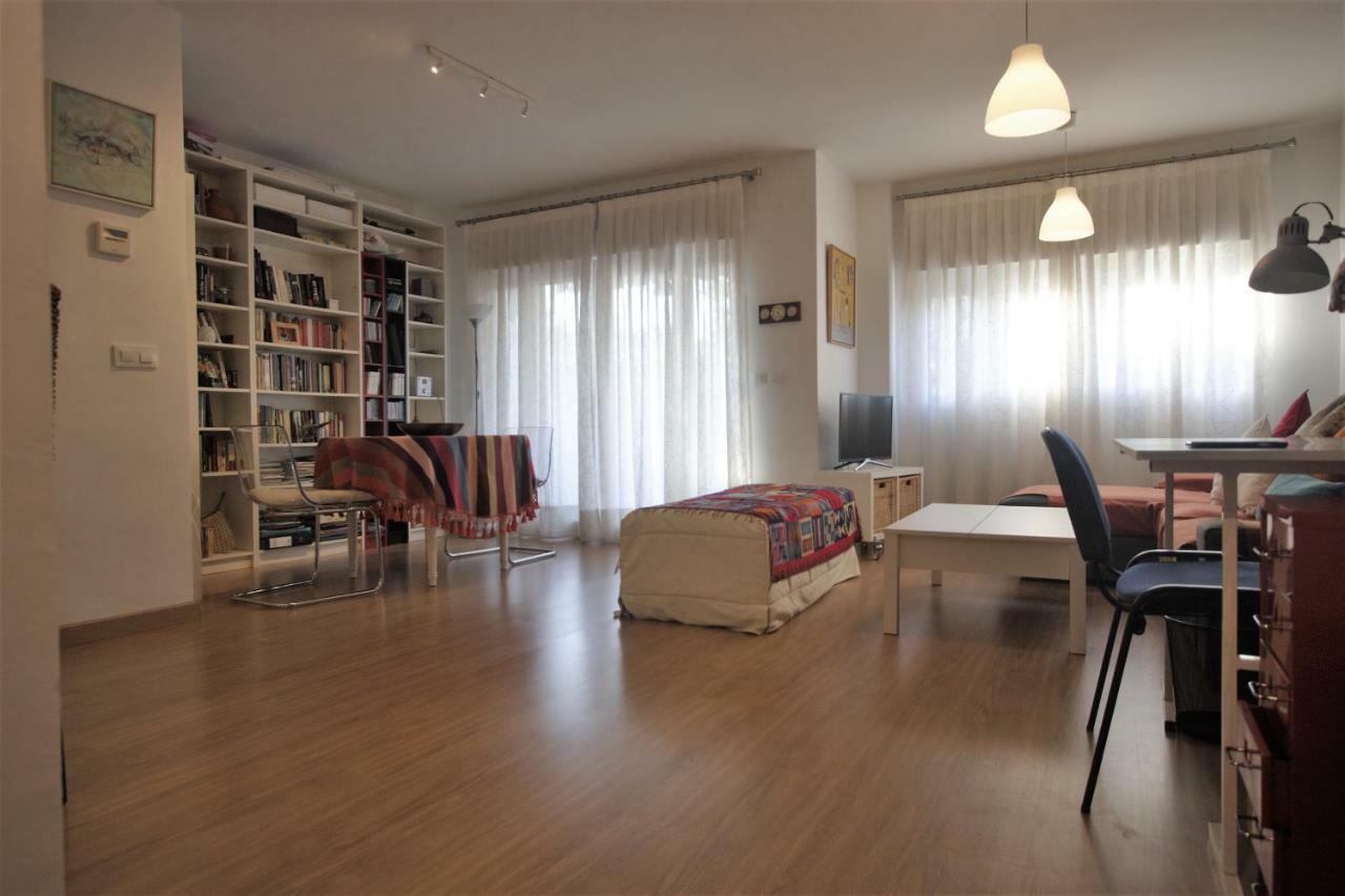 Bonito Apart. Con Parking Y Piscina マイレナ・デル・アルハラフェ エクステリア 写真