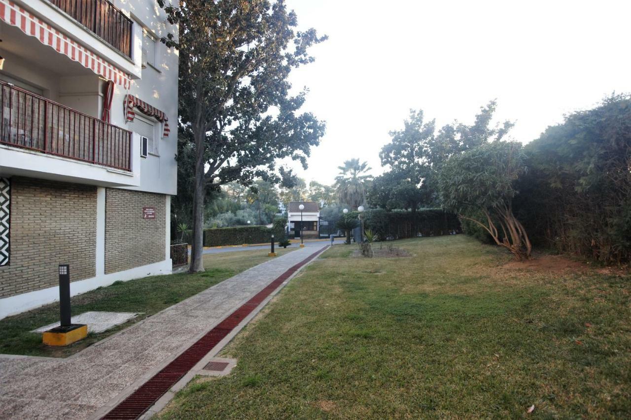 Bonito Apart. Con Parking Y Piscina マイレナ・デル・アルハラフェ エクステリア 写真