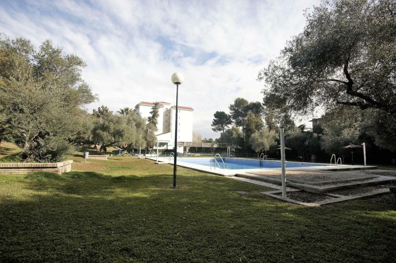 Bonito Apart. Con Parking Y Piscina マイレナ・デル・アルハラフェ エクステリア 写真