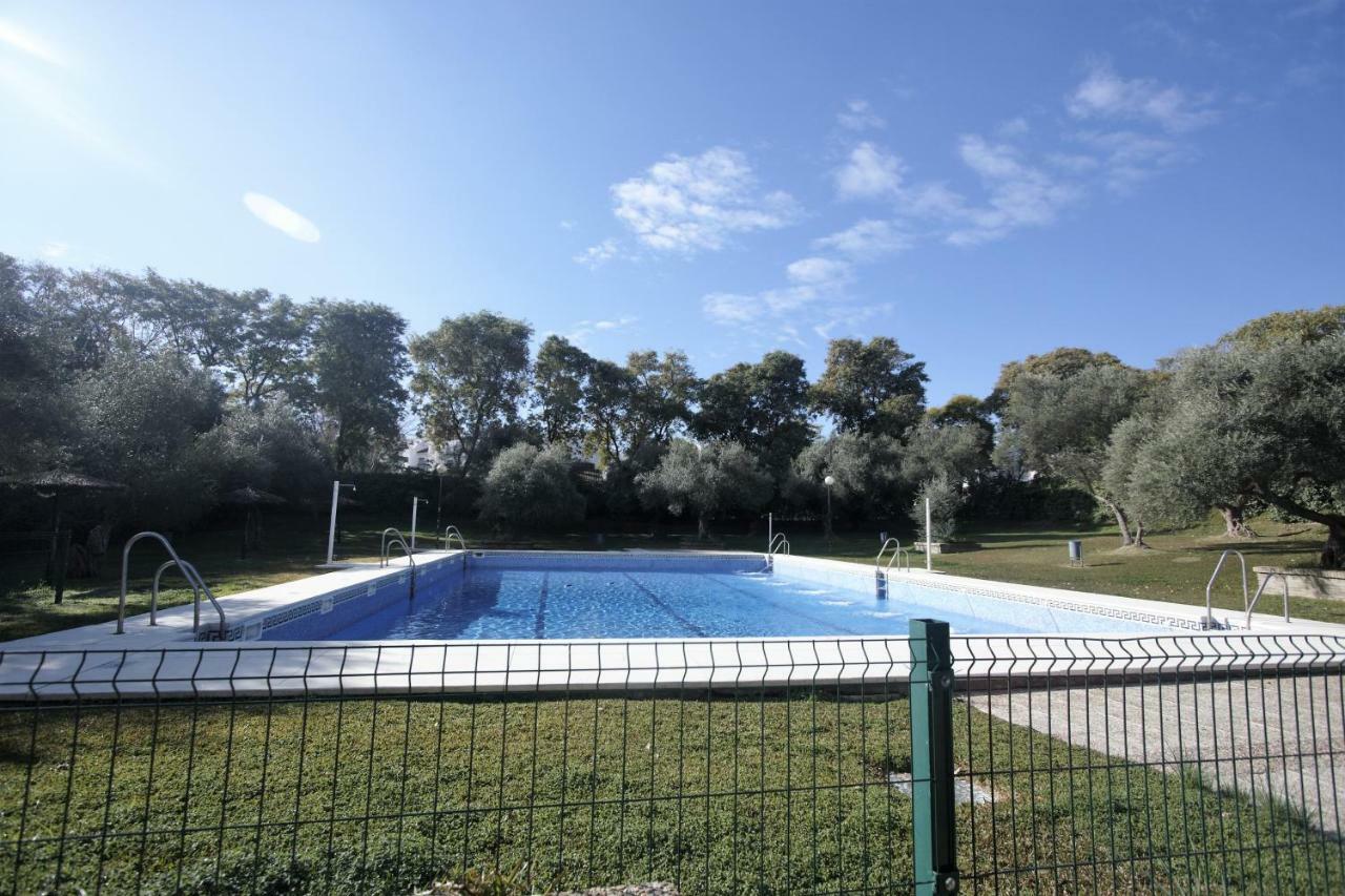 Bonito Apart. Con Parking Y Piscina マイレナ・デル・アルハラフェ エクステリア 写真